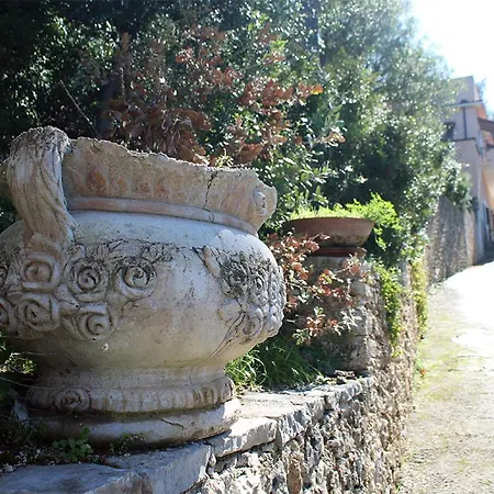 Alloggio per agriturismo Fara Del Falco *
