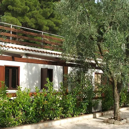 Alloggio per agriturismo Fara Del Falco